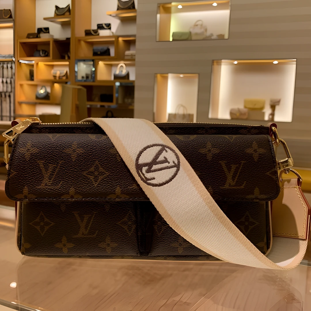 全新未使用 LouisVuitton/路易威登 lv包 新款老花骆驼包 25*15*8