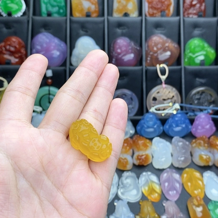 【闪购商品】玛瑙/玉髓颈饰合金月*