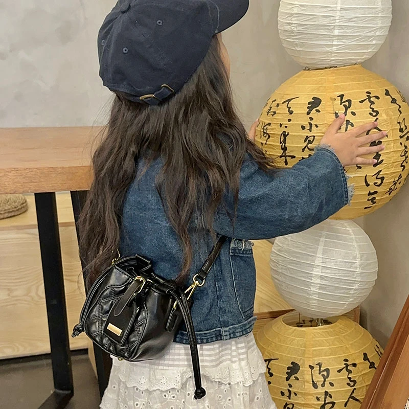 网红洋派儿童包包可爱女童宝宝水桶包时尚小女孩外出配饰斜挎包