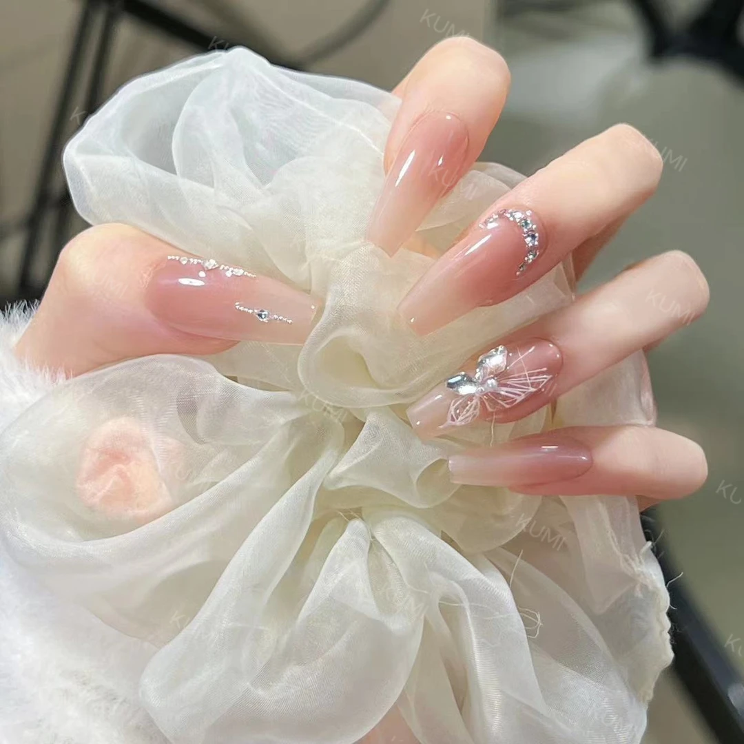 【蝶之恋】纯手工定制穿戴甲显白蜜桃粉春季新款纯欲风贴钻美甲片