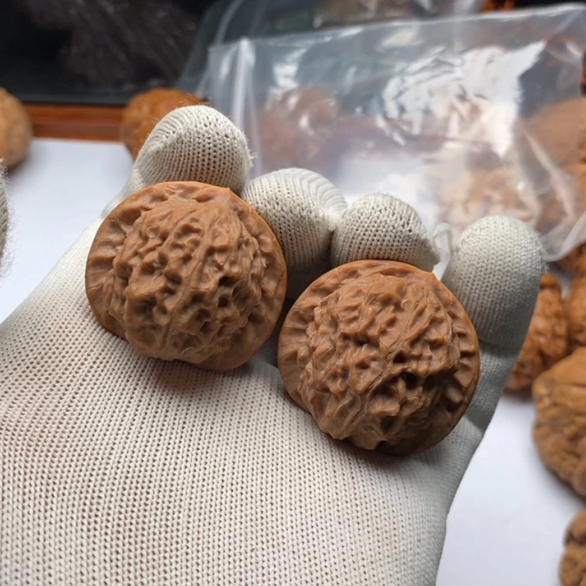 【闪购商品】文玩核桃把件团****团44瓷娃娃