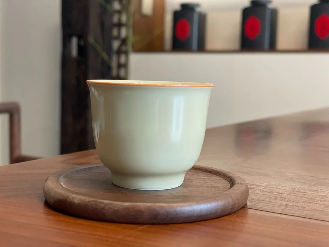 定窑黄中式主人杯