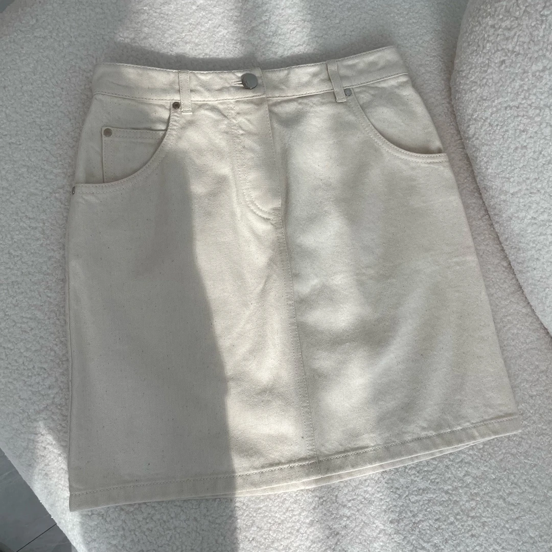 全新未使用 Hermes/爱马仕 白色牛仔短裙/尺码34/WX108635