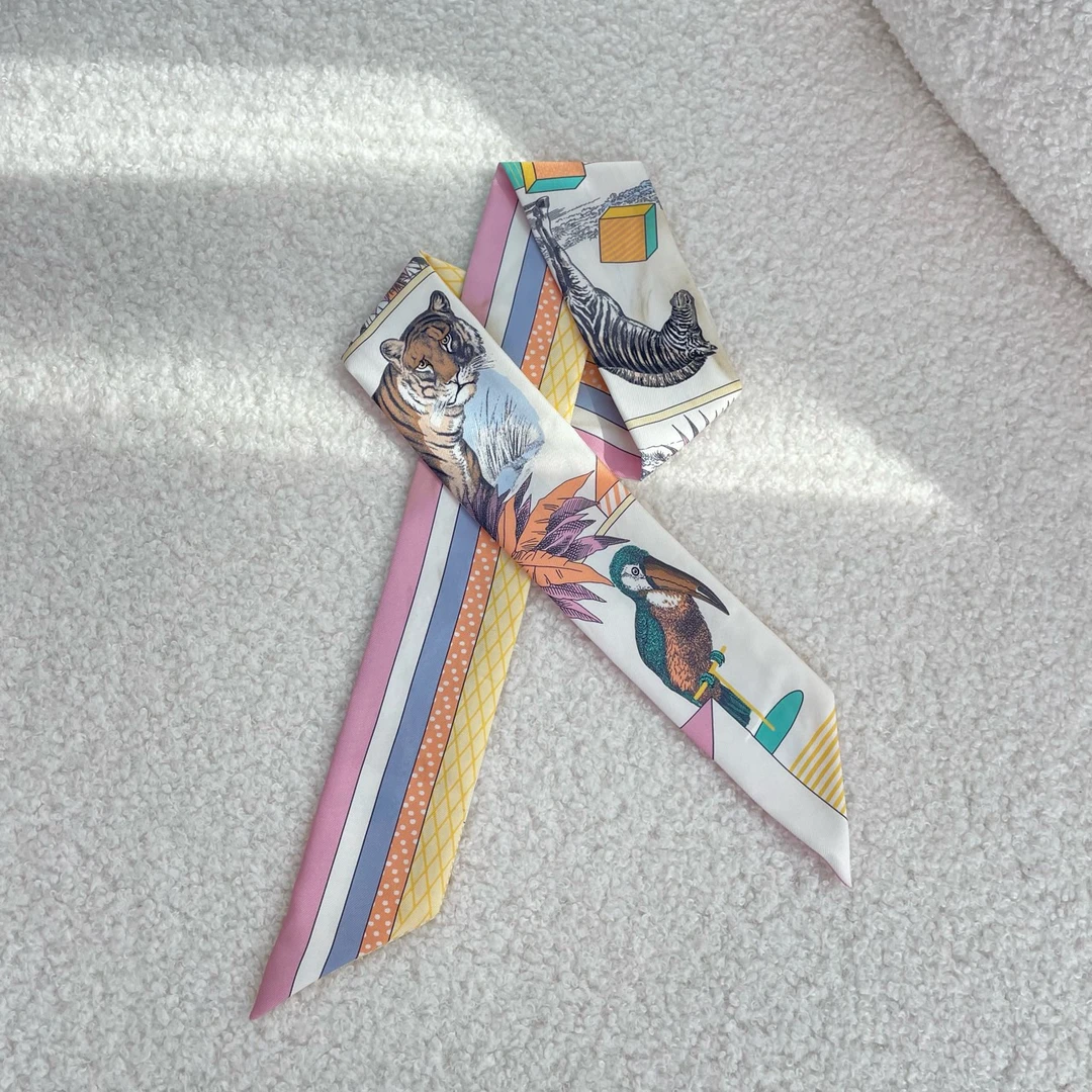 HERMES/爱马仕/新型大剧院 丝巾多色/宽5cm 长86cm/98新/WX108952