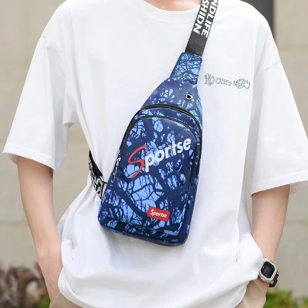 胸前包2024新款男士斜挎包户外运动潮流休闲学生单肩包炫彩尼龙包