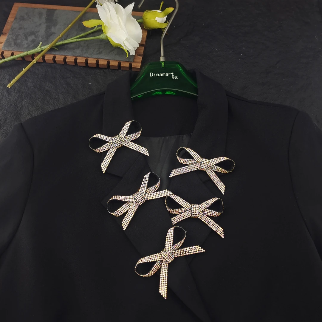 炫彩钻蝴蝶结带别针AZ013