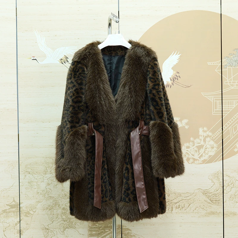 金家夫人YUSHA  秋冬2024新款豹纹中长款外套  JFR2371