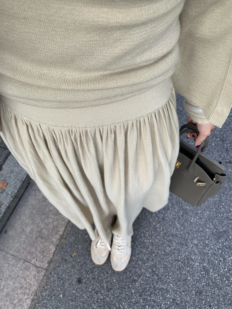 气质淑女高级感百搭女上衣辣kk学院风小个子秋装丁达尔穿搭2024年