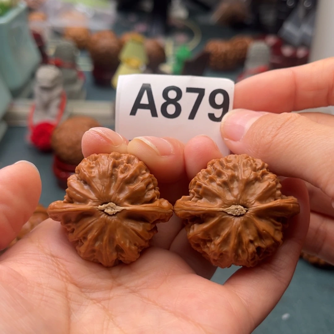 【闪购商品】文玩核桃把件宫灯38
