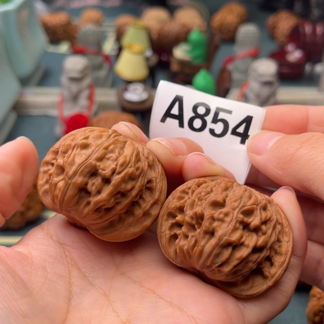 【闪购商品】文玩核桃把件李***、