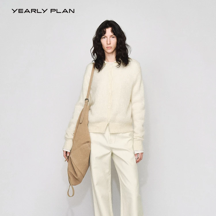 YEARLY PLAN 休闲时尚气质百搭翻领简约针织毛衣 0196