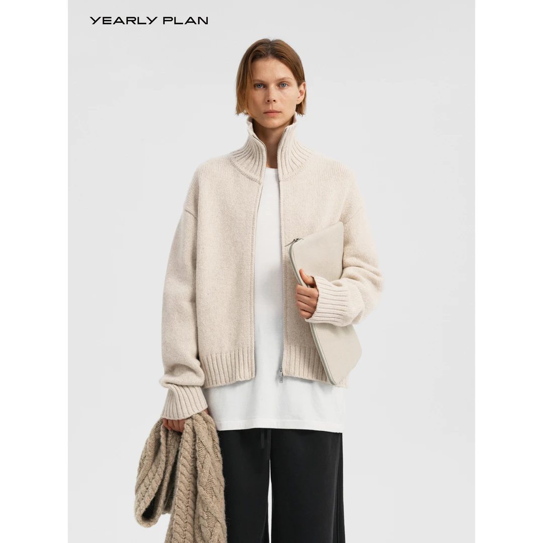 YEARLY PLAN 百搭复古双头开拉链立领毛织开衫 1440