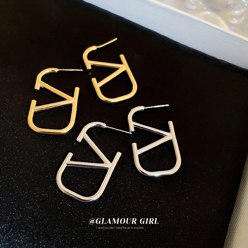 铜合金耳饰 字母几何耳环金属冷淡风ins个性设计感耳钉时尚气质女