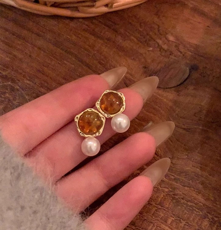 925银仿珍珠耳饰 美拉德秋冬耳钉耳环复古法式轻奢精致高级感纯银