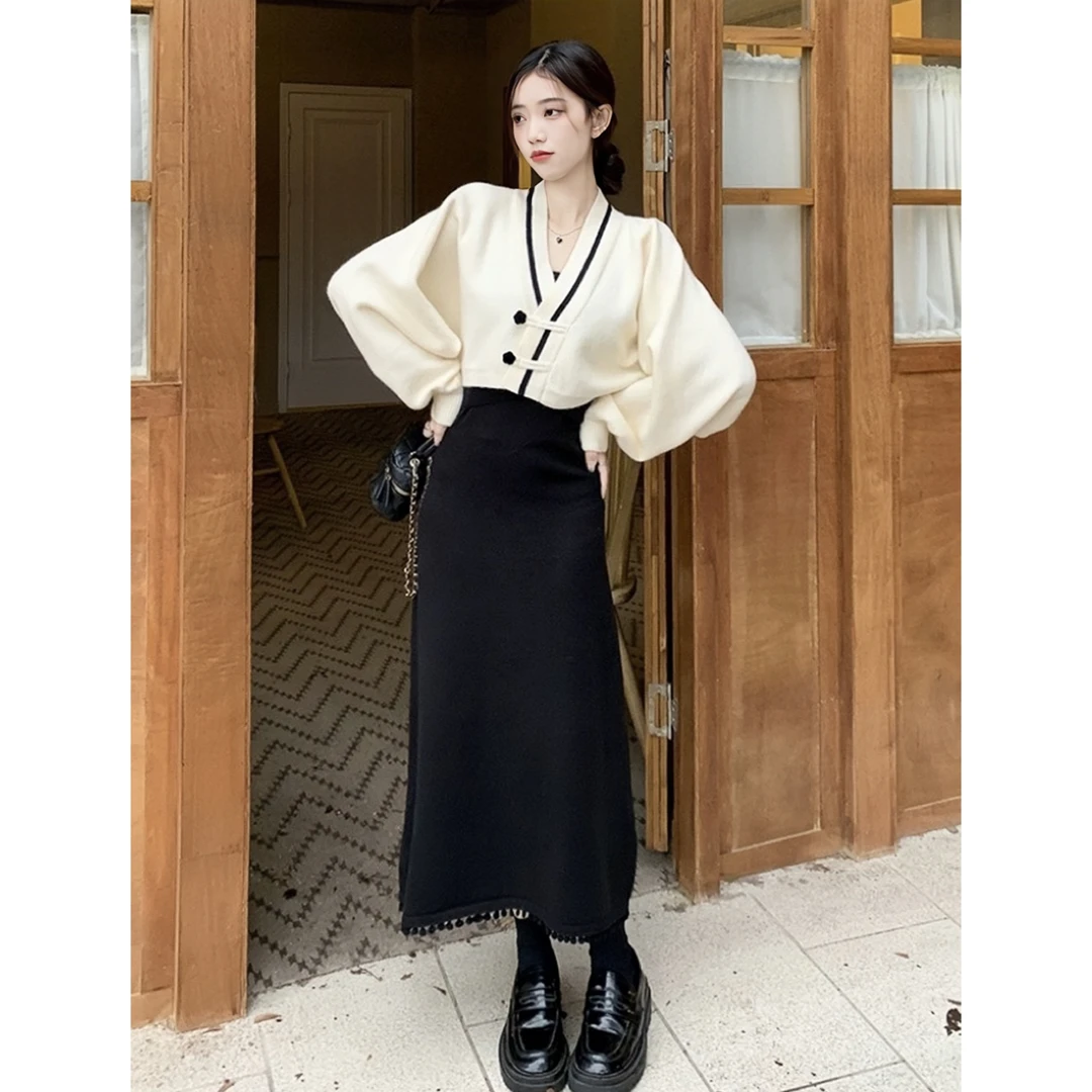 时尚高级感气质套装女秋冬新中式毛衣吊带连衣裙设计感开衫两件套