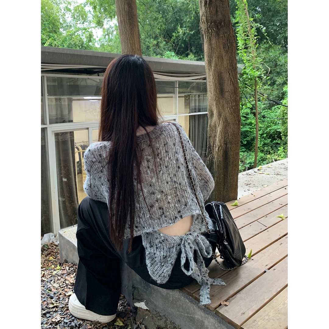 灰色气质慵懒风绑带镂空软糯宽松长袖杂色设计感小众秋季毛衣女装