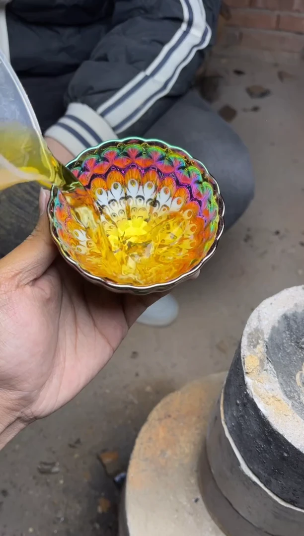 【闪购商品】瓷杯七彩羽毛孔雀