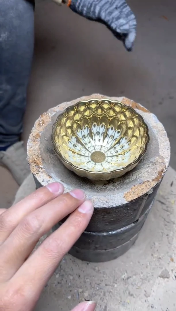 【闪购商品】瓷杯金羽毛孔雀
