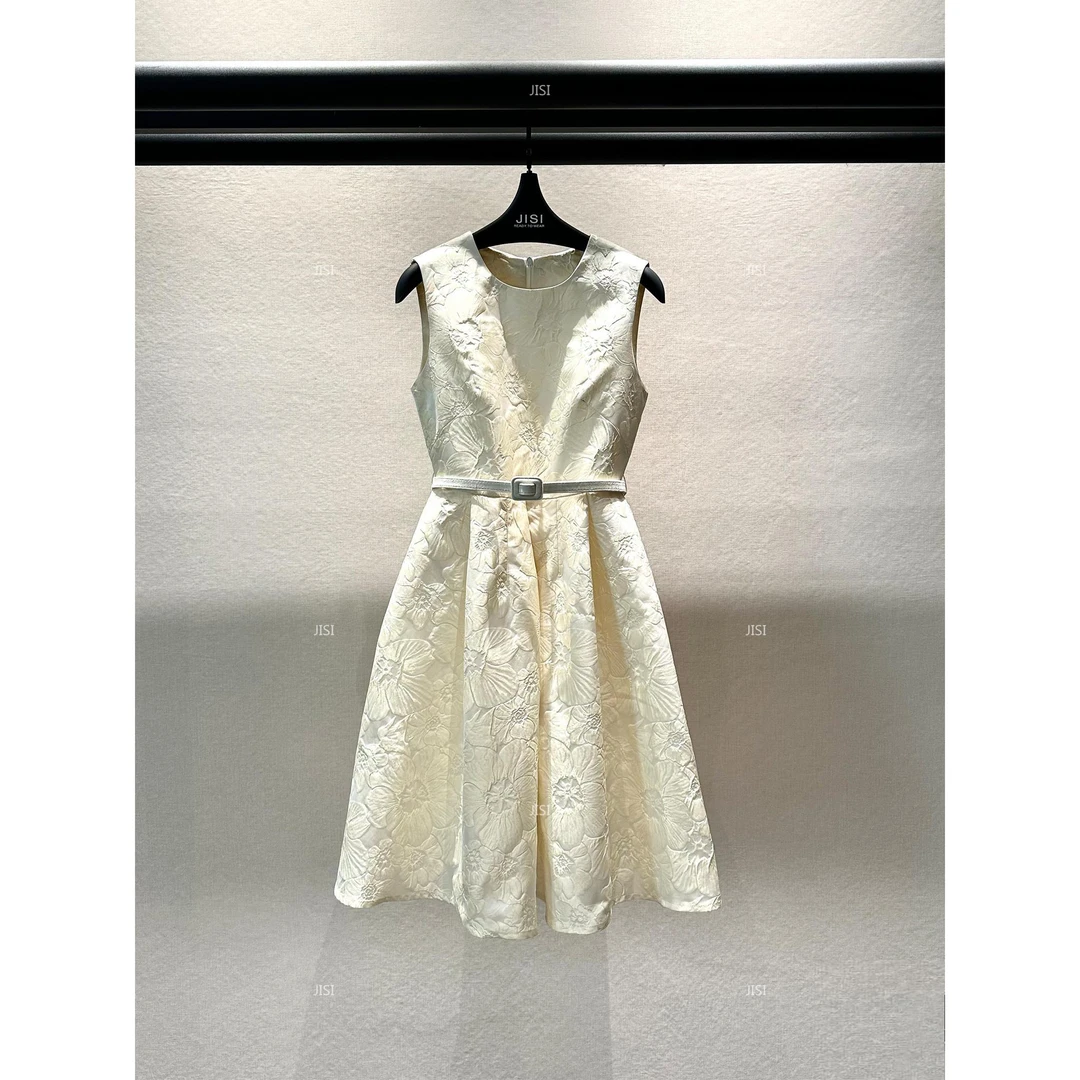 JISI 23春夏白蔷薇重工提花无袖连衣裙
