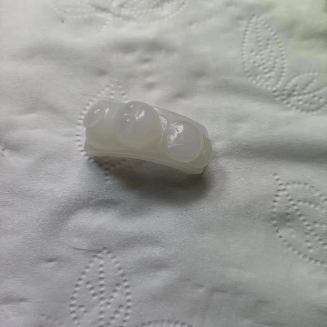 天然和田玉手牌配饰