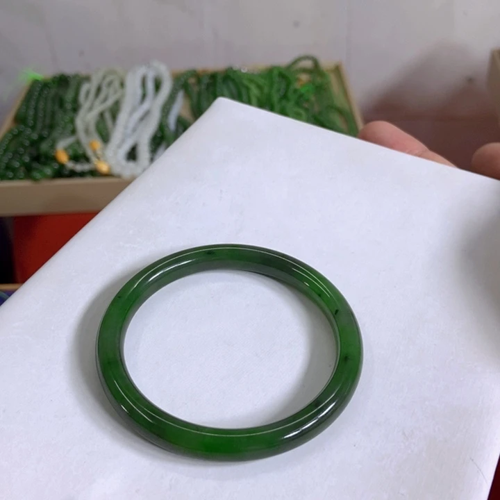 【闪购商品】和田玉（碧玉）手镯未镶嵌11