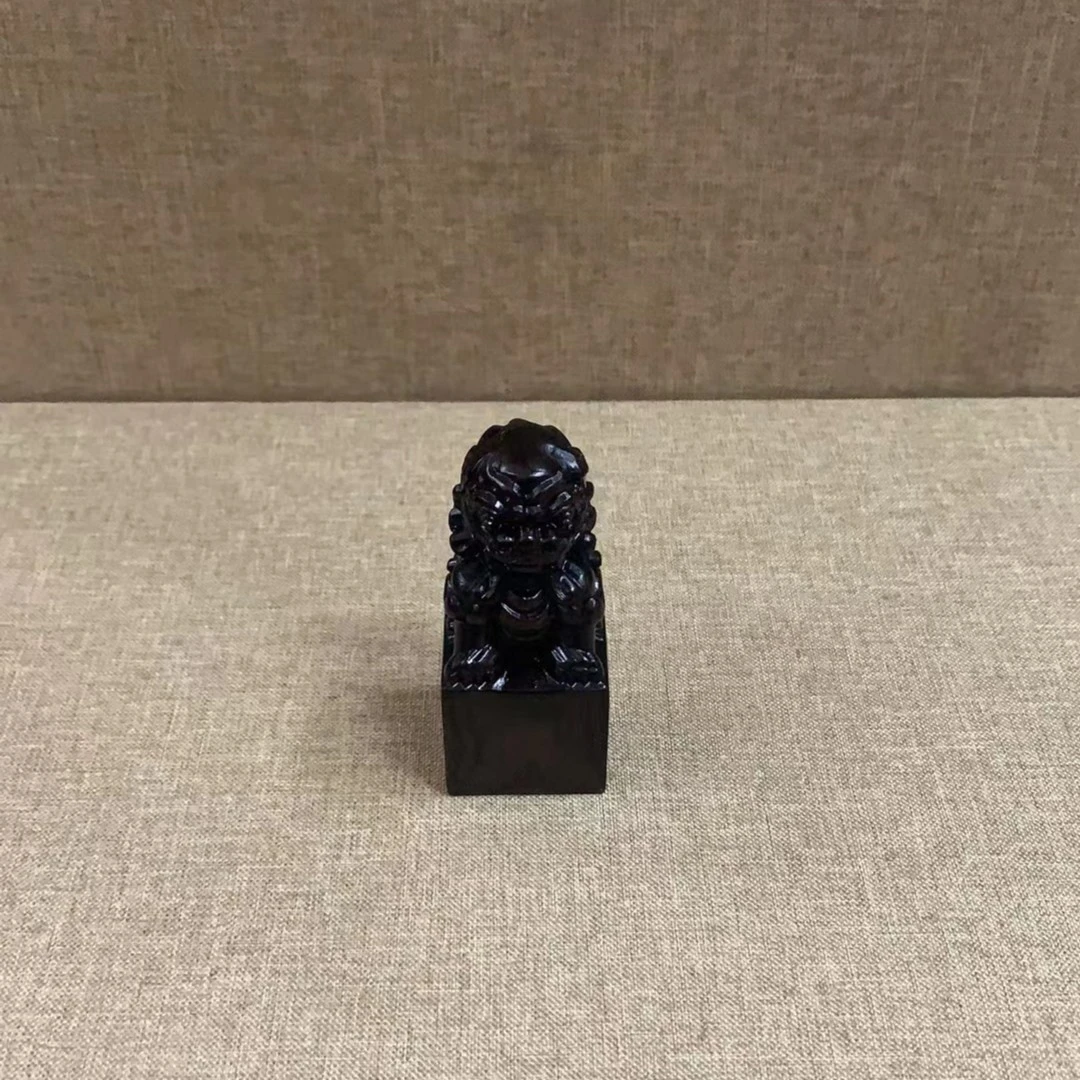 3508 紫光檀狮子小印章把玩件