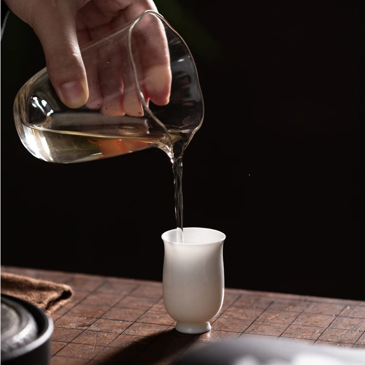 德化白瓷冰晶玉瓷品茗杯小容量闻香杯中式家用手工小客杯岩茶杯