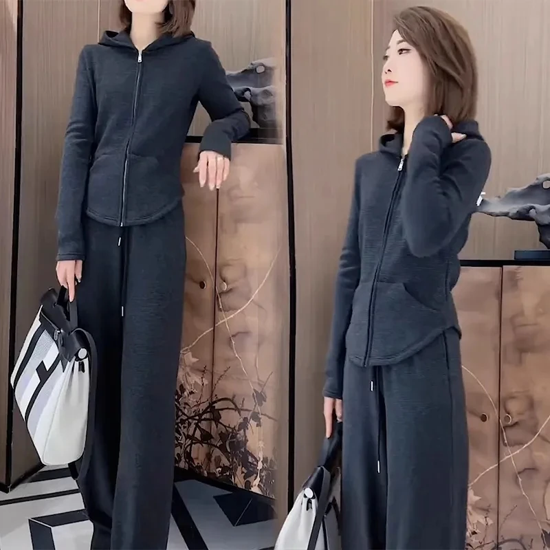 网红休闲运动气质女春季网红洋气高级感炸街减龄卫衣穿搭秋季显瘦