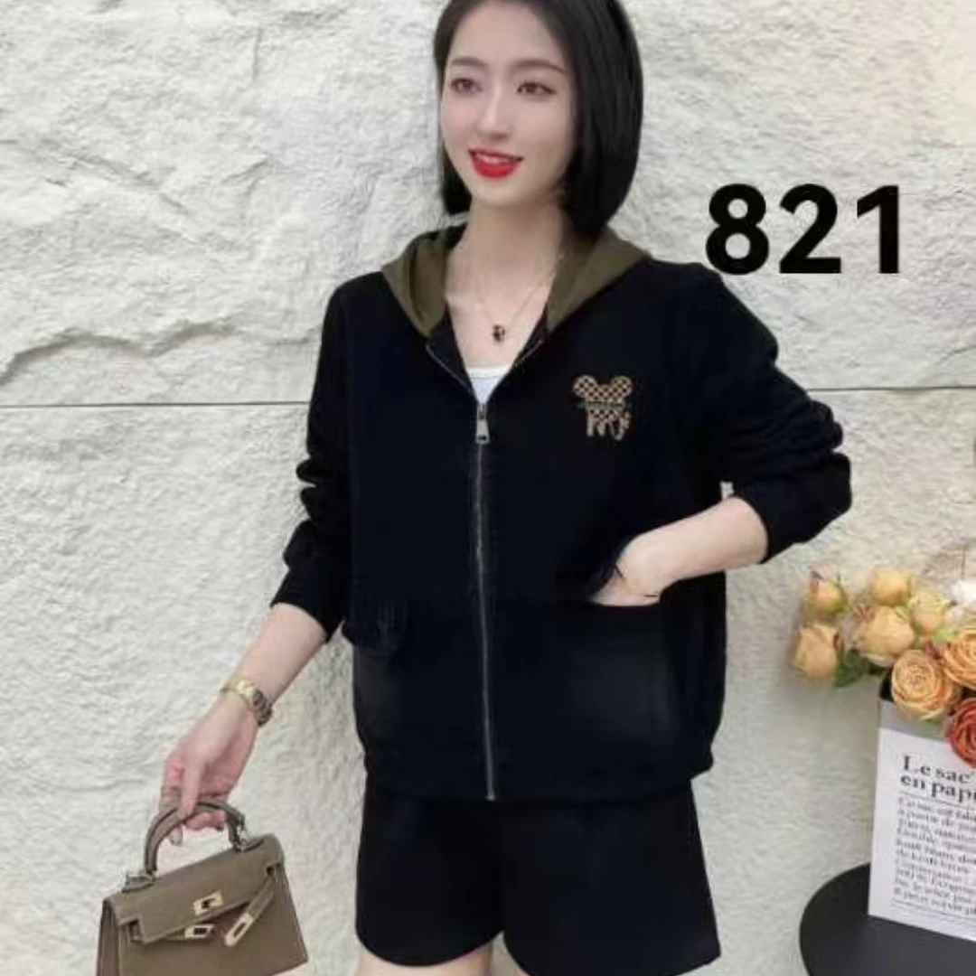 连帽时尚百搭挂里子小款牛仔外套