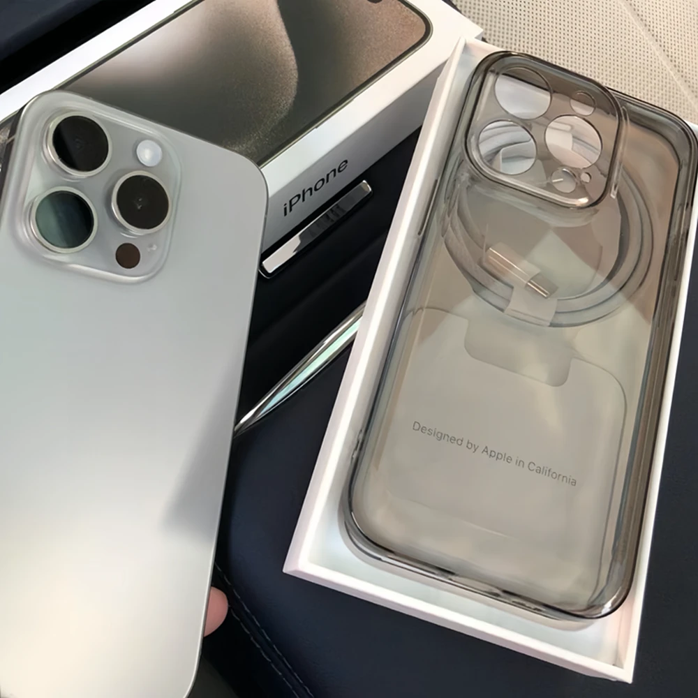 简约不发黄透明黑色苹果15手机壳iphone13/14promax防摔12软11男