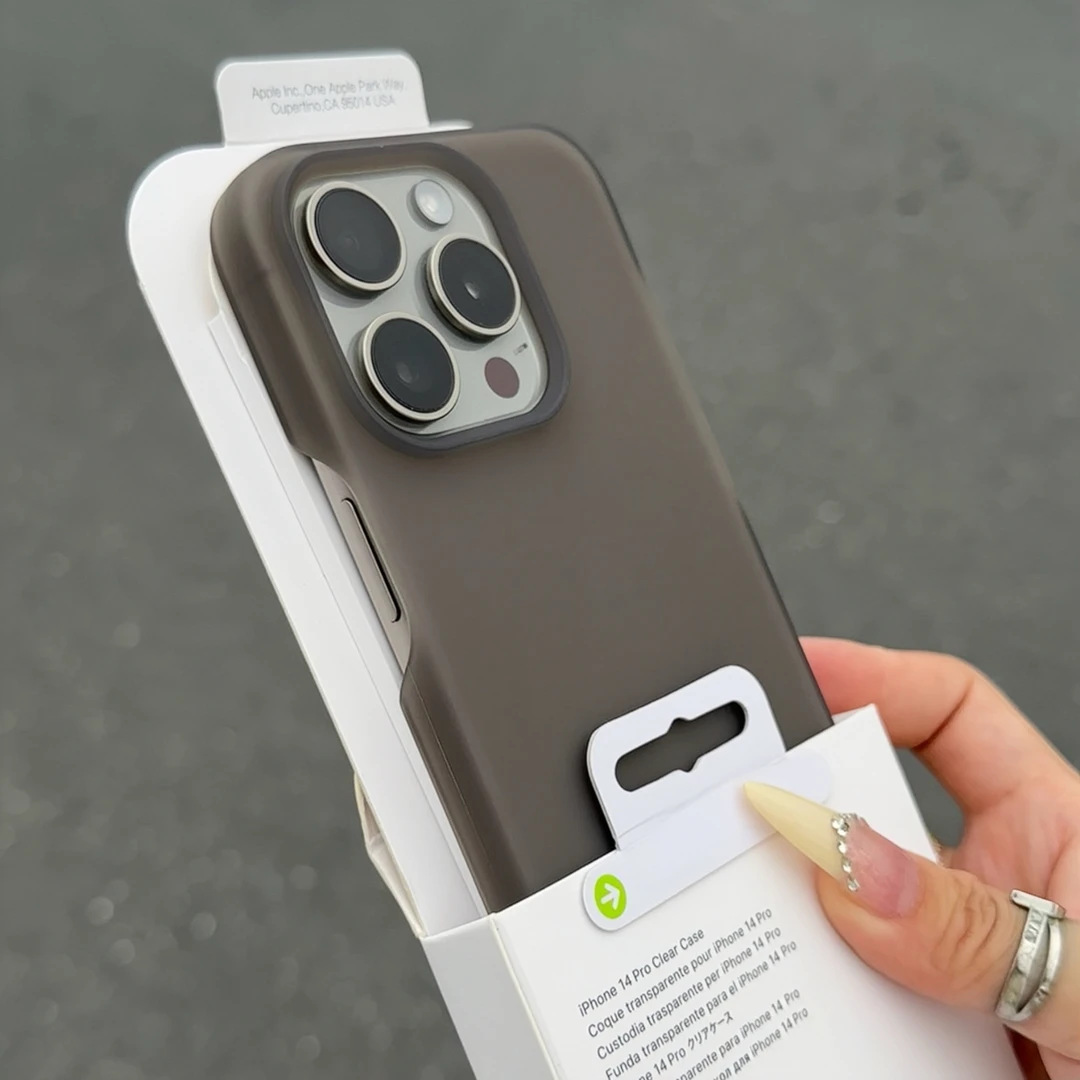 欧克里里简约透黑半包适用大孔iPhone15promax苹果14手机壳12/13