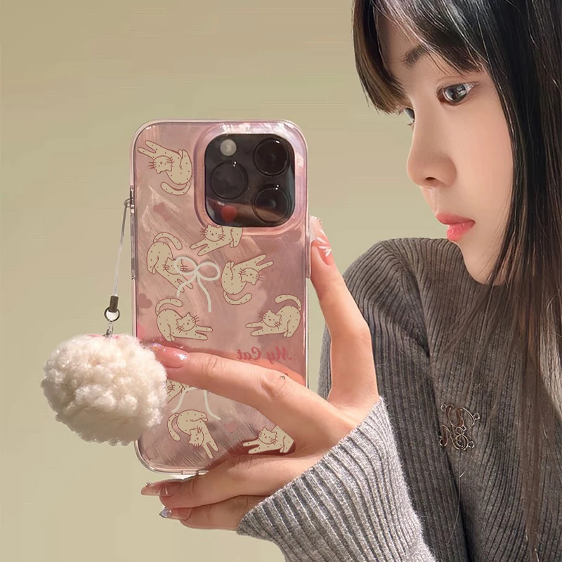 欧克里里粉色惬意兔适用苹果16羽纱白毛球挂件手机壳vivo华为oppo