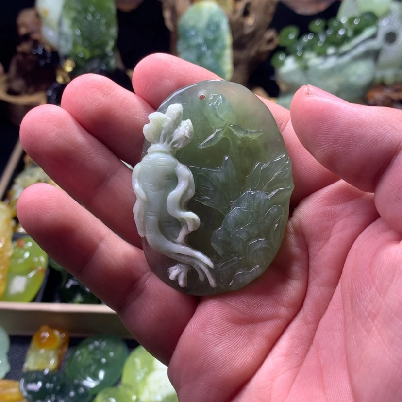【闪购商品】岫玉挂件未镶嵌白**？