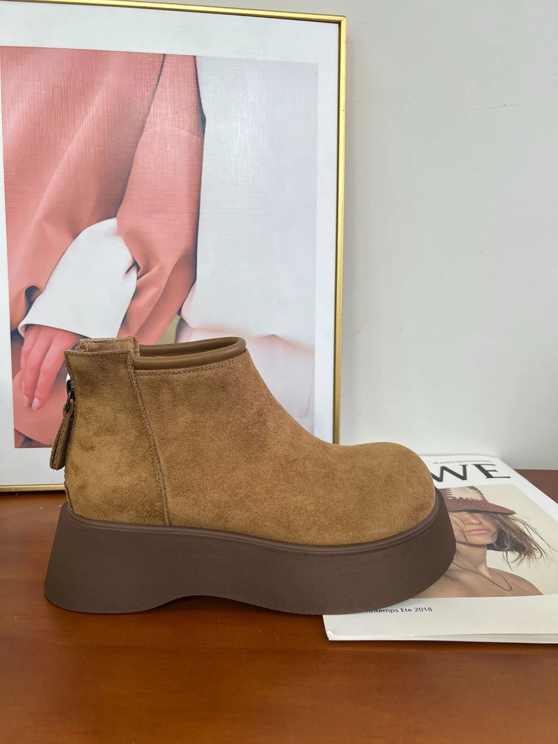 【B41】2024年新款厚底时尚百搭休闲鞋短靴5886-1