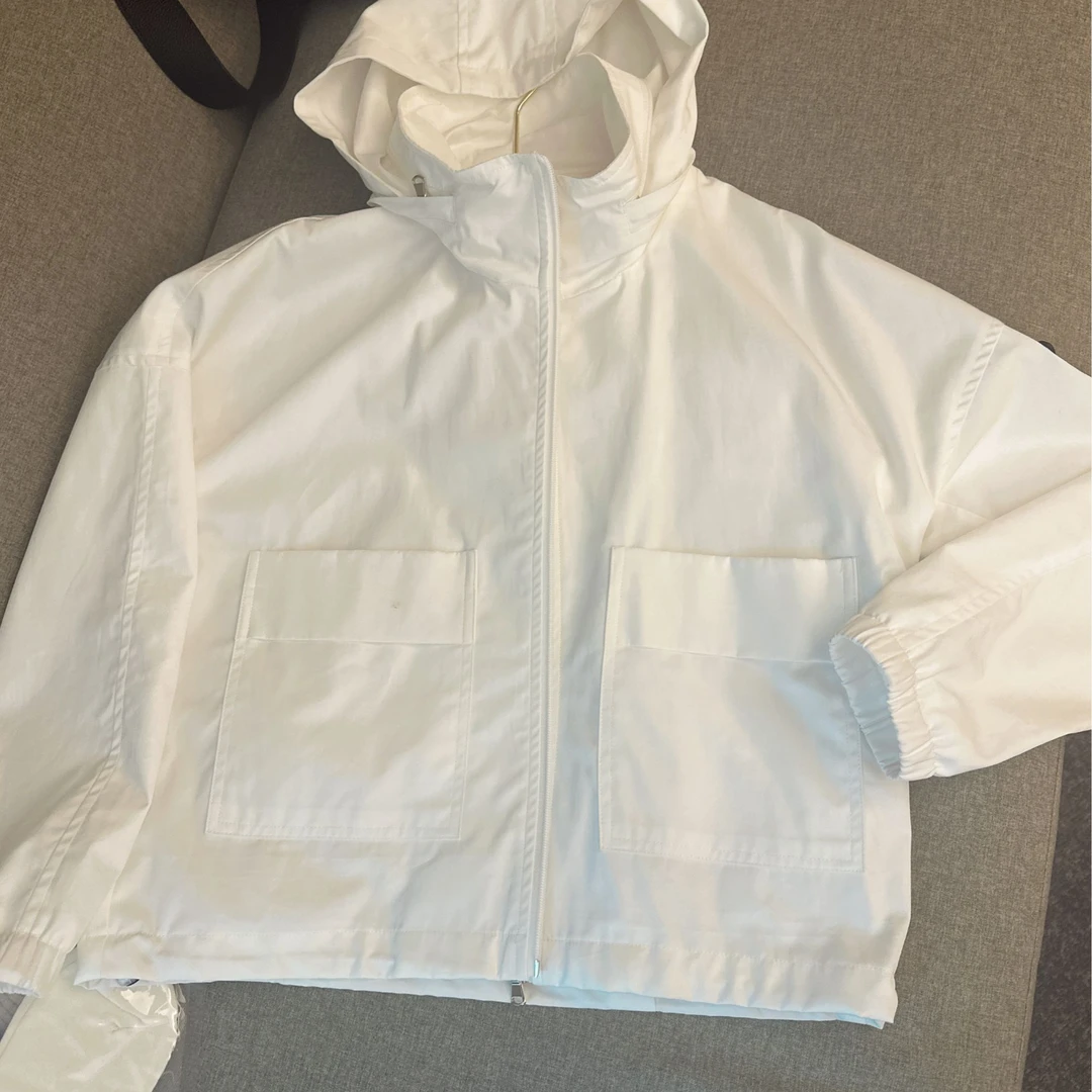 雪姐服饰「三角标外套」春秋白色拉链工装夹克女棒球服连帽外套