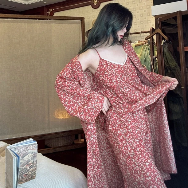 夏季睡衣女士吊带胸垫大码三件套装春秋薄款家居服夏天宽松设计感