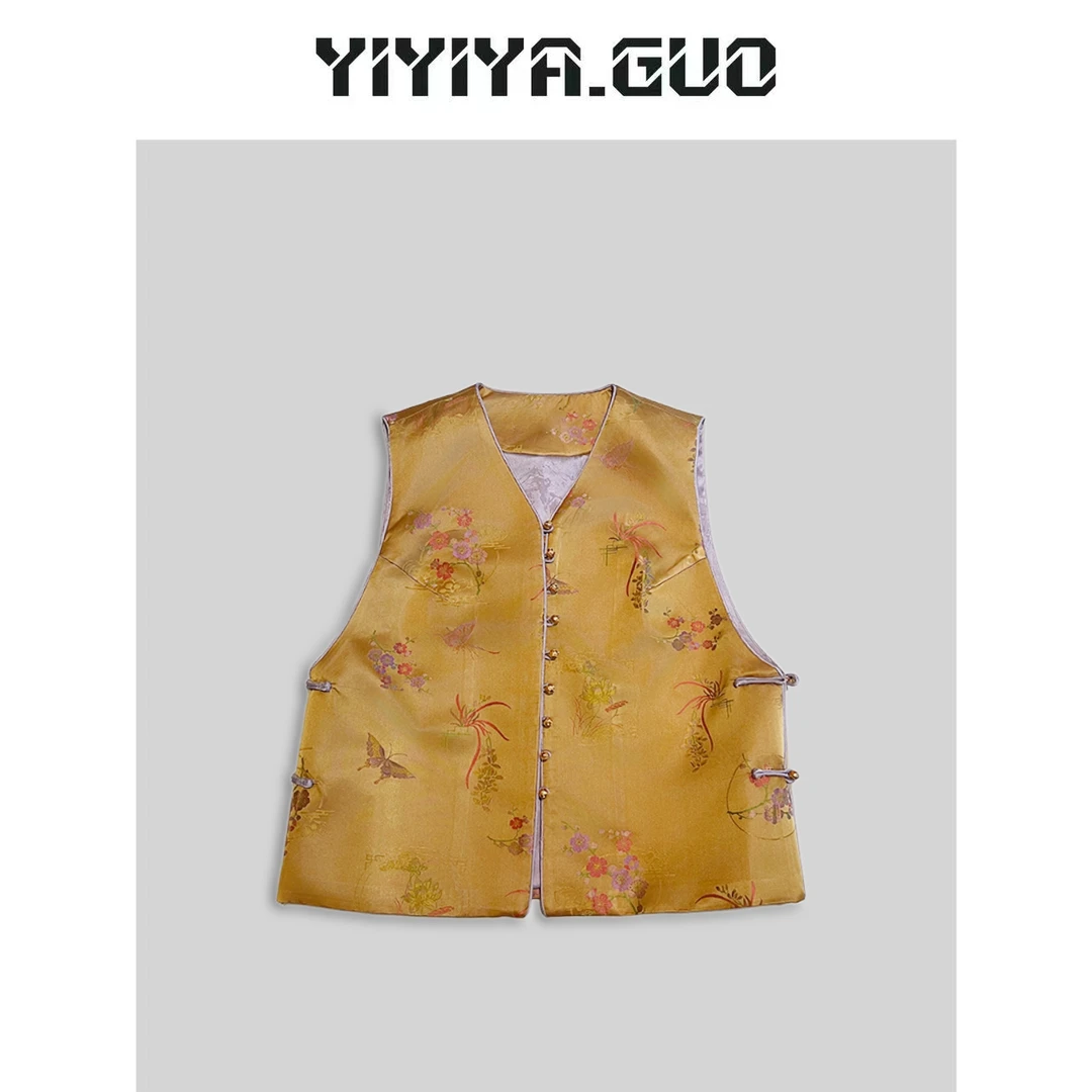 yiyiya.Guo艺艺吖/黄色提花多粒扣马甲2024329