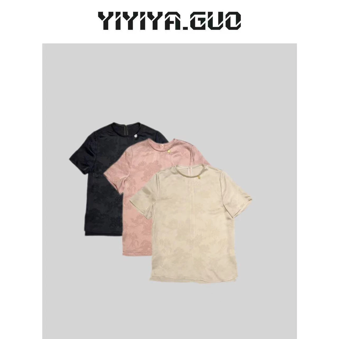 yiyiya.Guo艺艺吖/【烟雨】黑色白色粉色圆领提花拉链上衣2024642