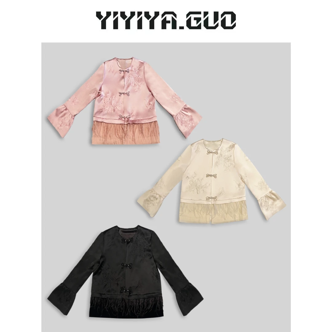 yiyiya.Guo艺艺吖/黑色白色粉色蝴蝶结纽扣花苞袖口外套2024231