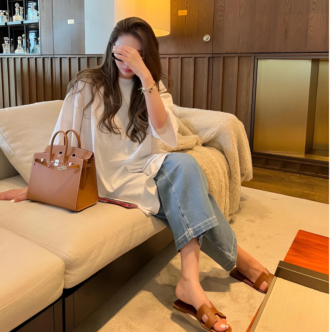 TTS 【都市丽人回归】极简大白体桖时尚大方