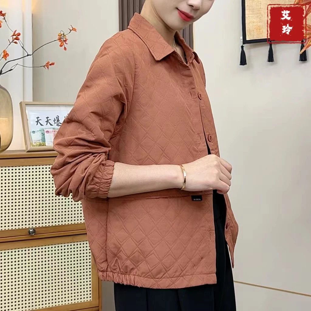 妈妈外套春秋薄款2024新款中老年女装长袖翻领衬衫上衣纯色夹克衫