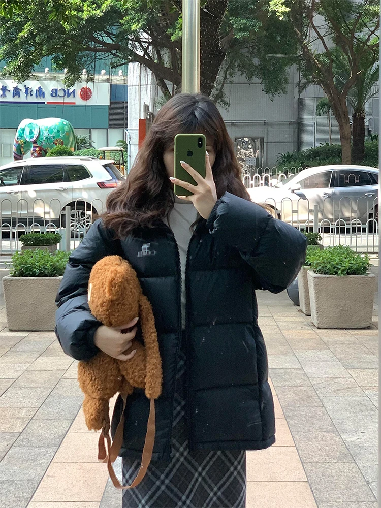 黑色字母连帽短款棉服女冬季2025新款设计感加厚保暖宽松棉衣外套