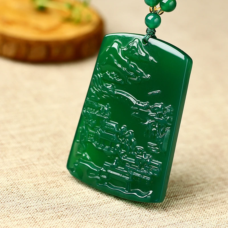 （活动甄选）（附证书+精美礼盒）盎然绿色玉髓山水牌吊坠 (DD001201)