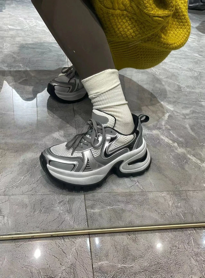 2024春款真皮明星同款银色厚底学生休闲运动老爹鞋