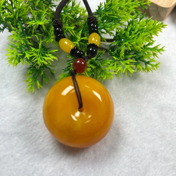 W043古巴新蜜蜜糖红平安扣