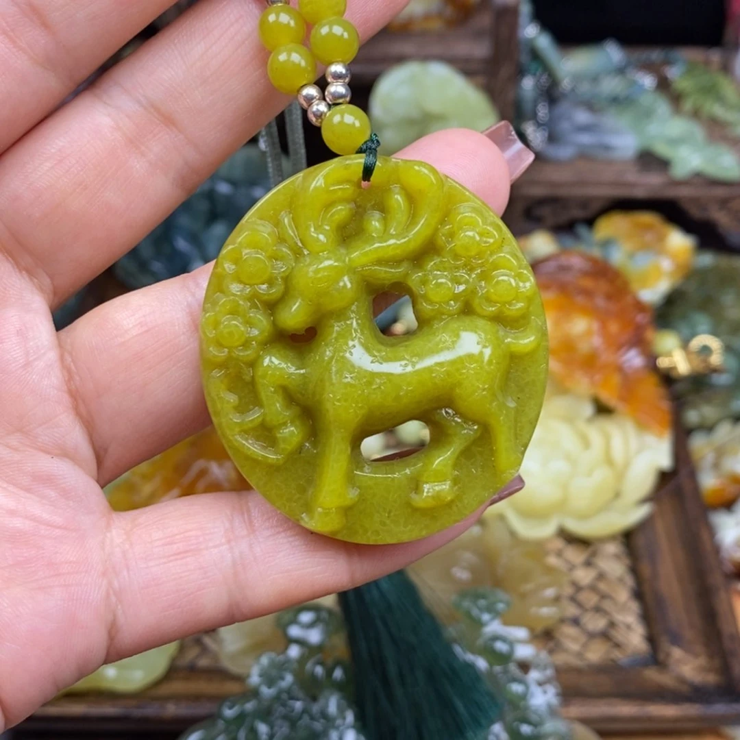 【闪购商品】蛇纹石玉颈饰合金