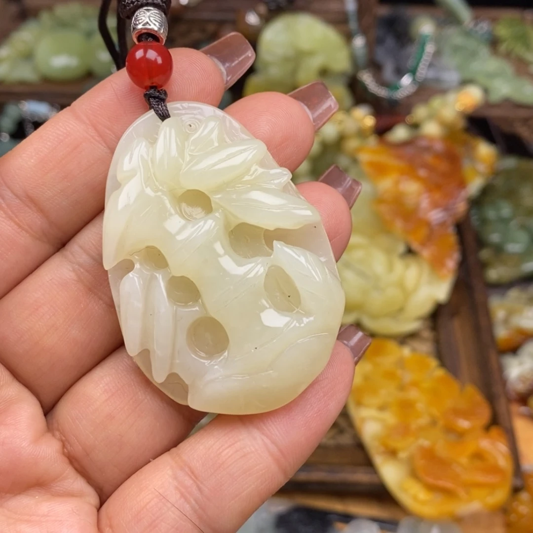 【闪购商品】蛇纹石玉颈饰未镶嵌