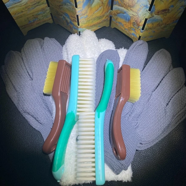 文玩核桃专用套装，菠萝纹手套×2，万毛手套，超软羊绒刷，棋格万毛刷