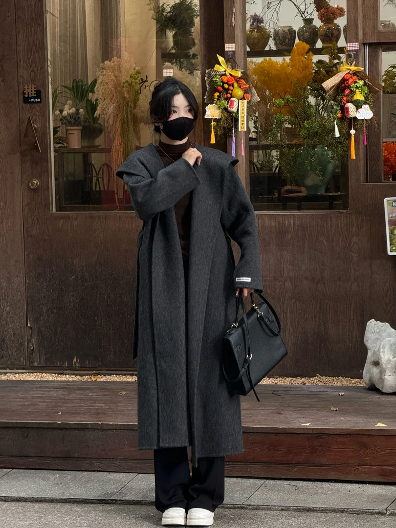 【沫白】安哥拉红简约高级连帽大衣2025新款韩版中长款毛呢大衣