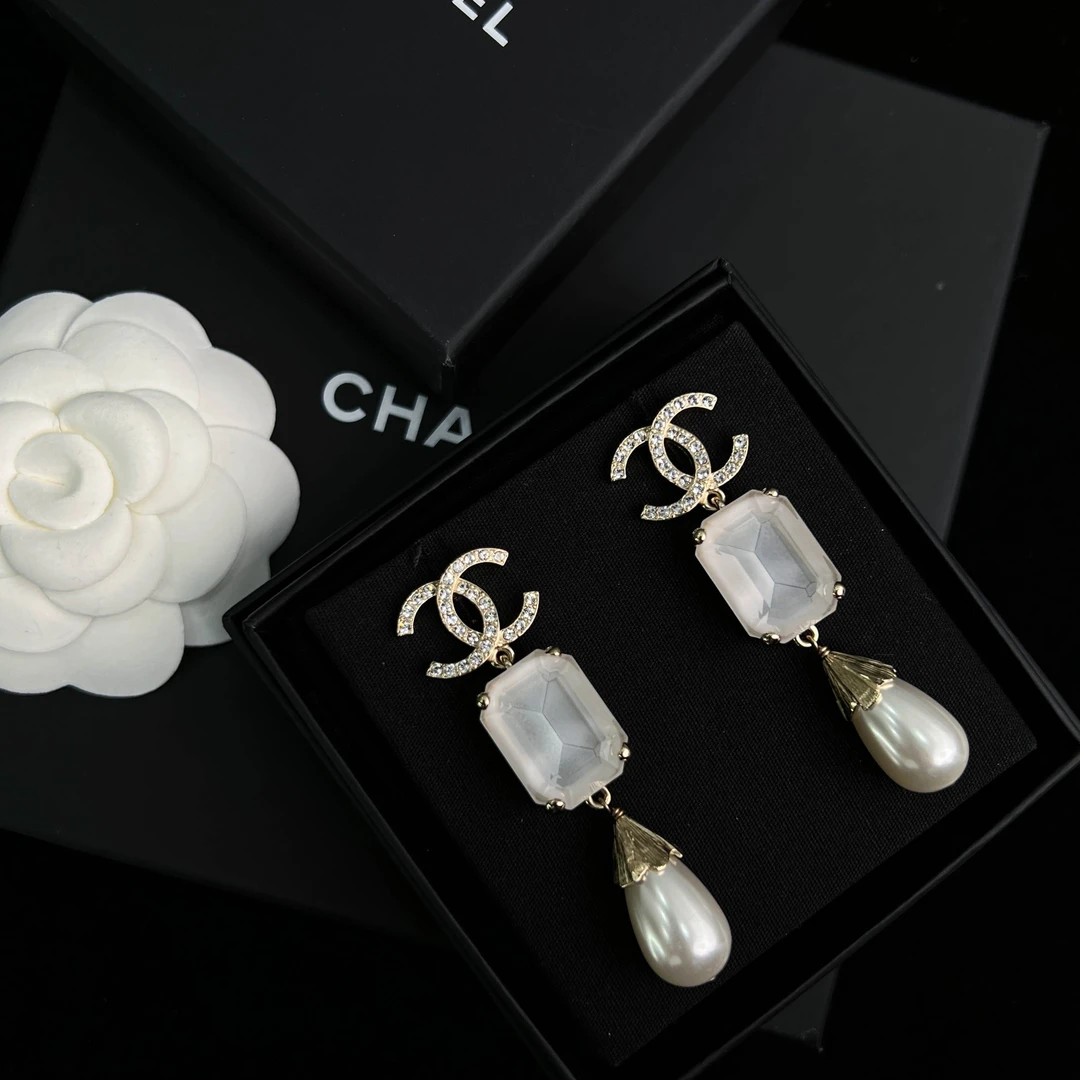 全新未使用 Chanel/香奈儿 经典双C 方糖 珍珠耳坠 S400